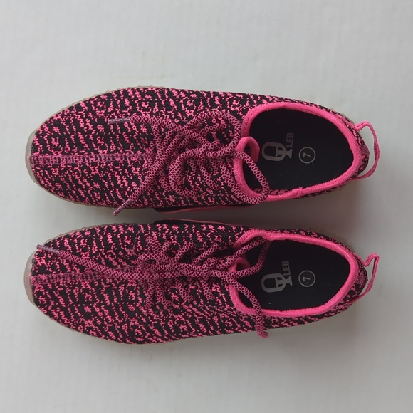 Light Up LED Running Walking Athletic Sneakers 7 Black Pink - Picture 3 of 14